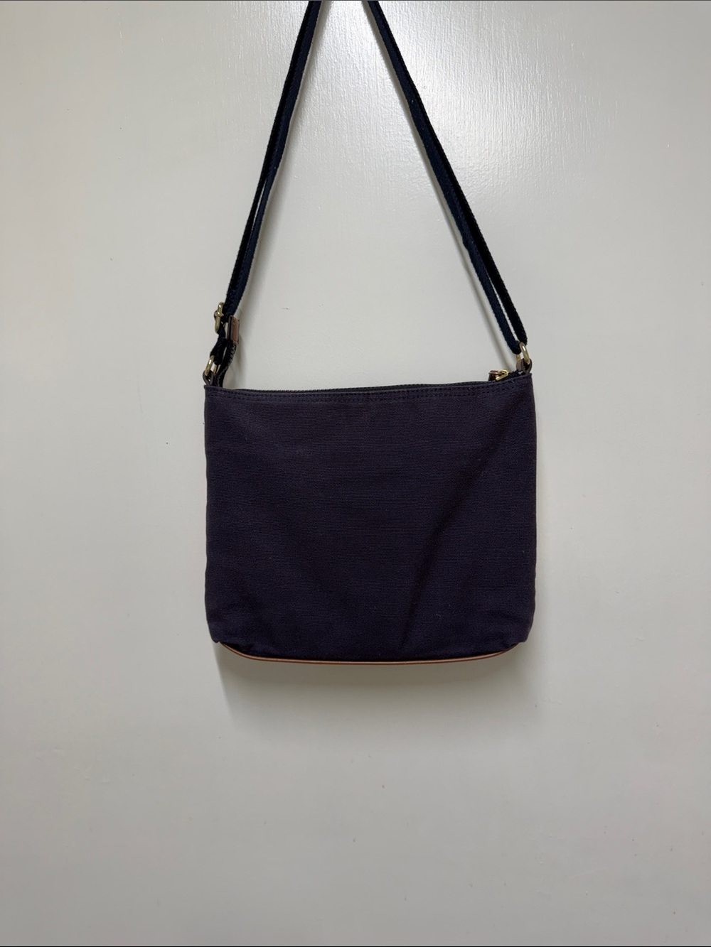 Tommy Hilfiger Navy Canvas Crossbody with Brown Trim and Wallet - Picture 3 of 3